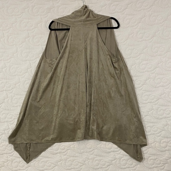 NEW Max Studio Sleeveless Vest Faux Suede - Picture 8 of 8